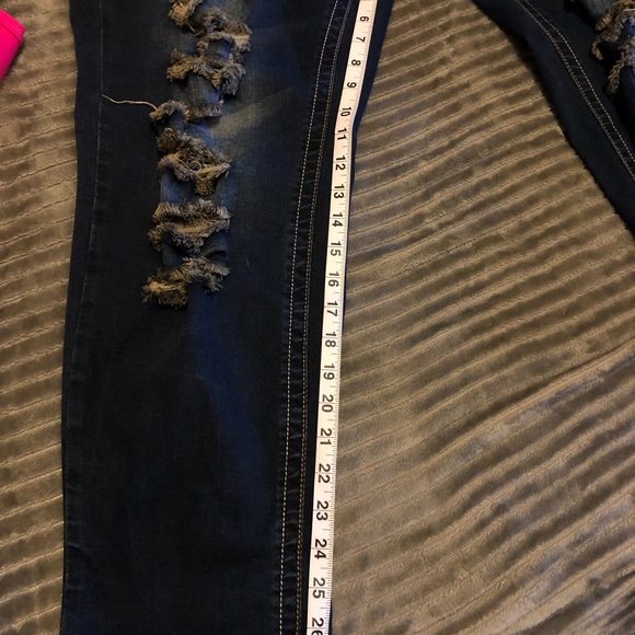 Jeans - Picture 3 of 5